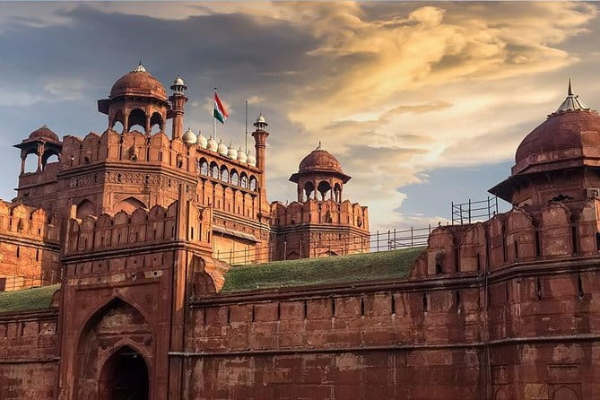 Red Fort Fast Track Entry Ticket in Delhi 2 hours Tour - Meeting at Lahore Gate at noon