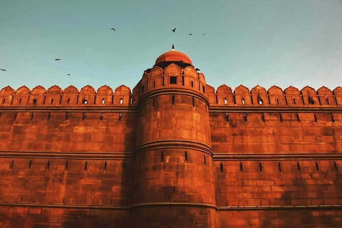 Red Fort Fast Track Entry Ticket in Delhi 2 hours Tour - Chatta Chowk, a market inside the fort