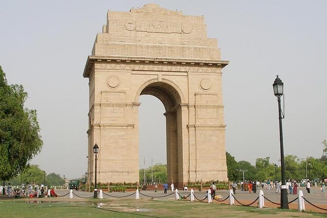 Red Fort Fast Track Entry Ticket in Delhi 2 hours Tour - The guide can make or break the visit