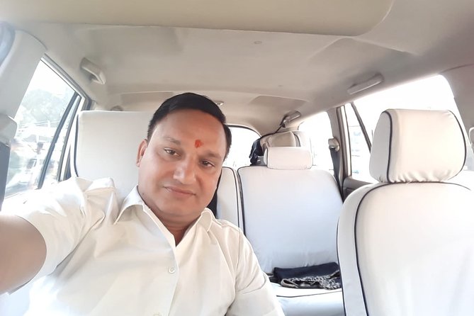 Round Trip Delhi Airport Transfers – Arrival & Departure Both - Meeting your driver at Indira Gandhi International Airport
