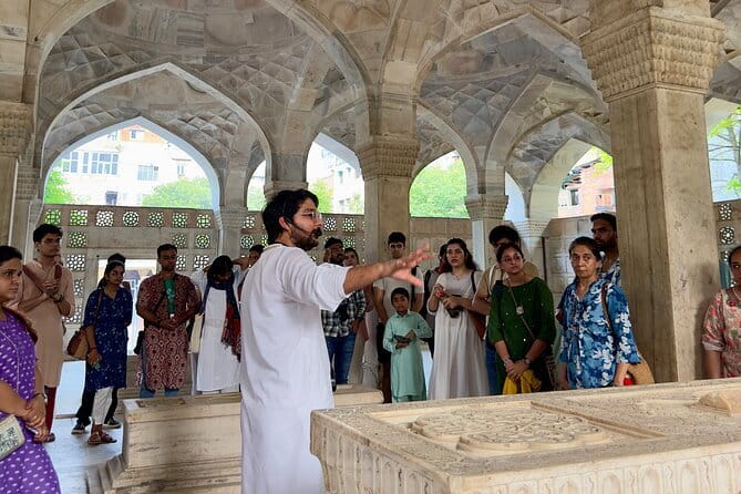 Saints and Royals of Delhi Private Tour - Mirza Ghalib’s tomb and Delhi’s Urdu literary tradition