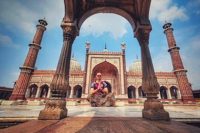 Same Day Agra From Delhi By AC Car - What the guide service adds