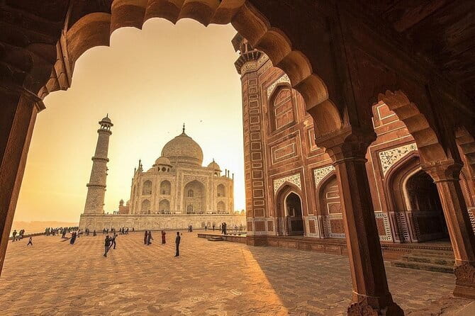Same Day Agra Trip by Car from Delhi - All Inclusive - Key points at a glance