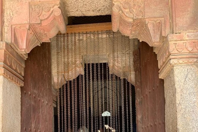 Same Day Delhi Agra Delhi Tour by private Car - Who should book this tour