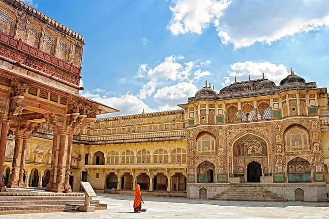 Same Day Jaipur Tour By Car - What the private car changes