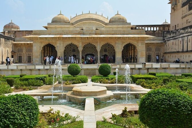 Same Day Jaipur Tour from New Delhi By Car with All Inclusive - Jantar Mantar and Jaipur’s measuring instruments