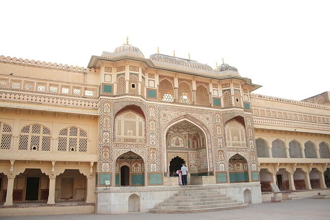 Same Day Jaipur Tour from New Delhi By Car with All Inclusive - Albert Hall Museum in 30 minutes