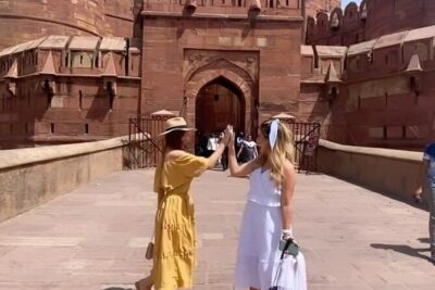 Same day Private tour cab pickup from Delhi Agra