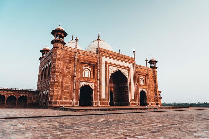 Same day Taj mahal and agra fort tour by car - Lunch at the DoubleTree by Hilton Hotel Agra