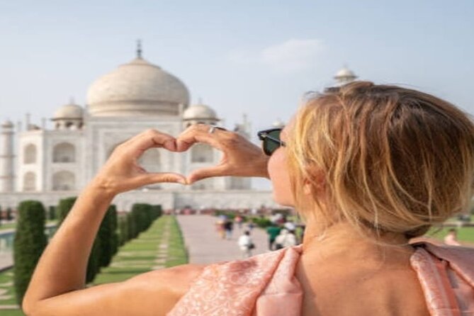 Same Day Taj Mahal and Agra Fort Tour from Delhi By Car - Guides, food, and the human side of the day