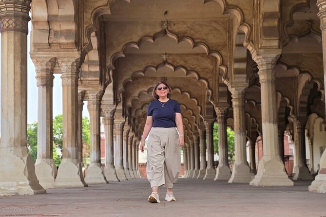 Same Day Taj Mahal Photography Tour by Car - Lunch at the DoubleTree or another premium venue