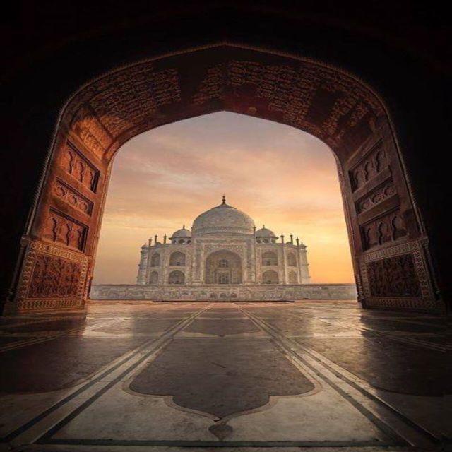 Same Day Taj Mahal Tour from Delhi by Gatimaan Express Train - Guides, languages, and the human side of the tour