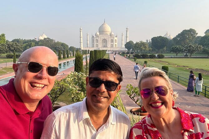 Same Day Taj Mahal Tour from Delhi – Private & Guided - Agra Fort and the Mughal story