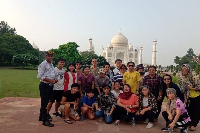 Sameday Taj Mahal Tour From Delhi With Lunch at 5 Star Hotel - Agra Fort and the Mughal power center