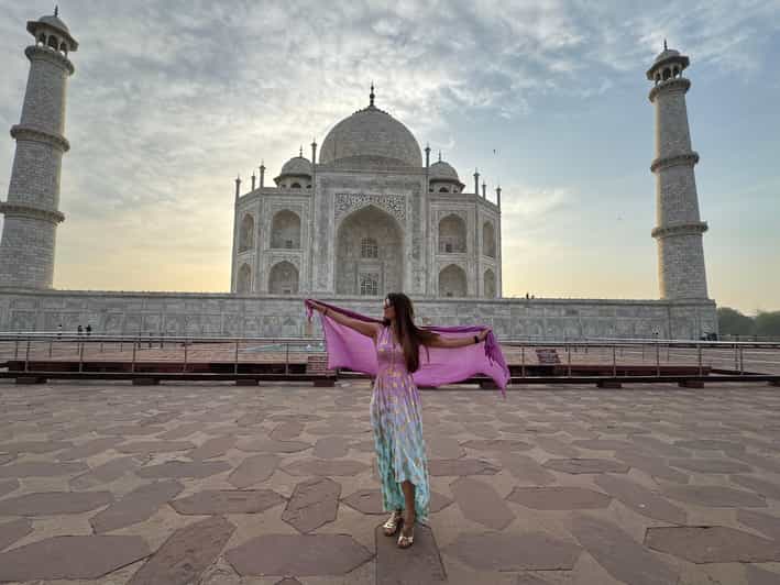 skip the line taj mahal tour with private tour guide - What the included extras are worth