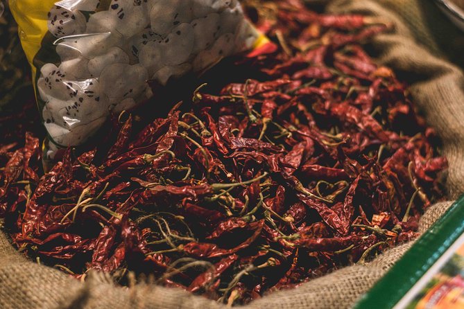 Spice Market & Old Delhi Highlights: Guided 3-Hour Tour - Jama Masjid and the scale of Mughal Delhi
