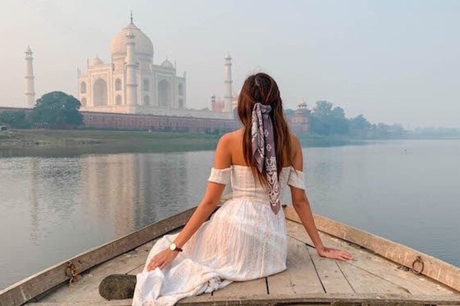 Sunrise Taj Mahal & Agra Fort Private Tour from Delhi – Inclusive - Breakfast at a 5-star hotel in Agra