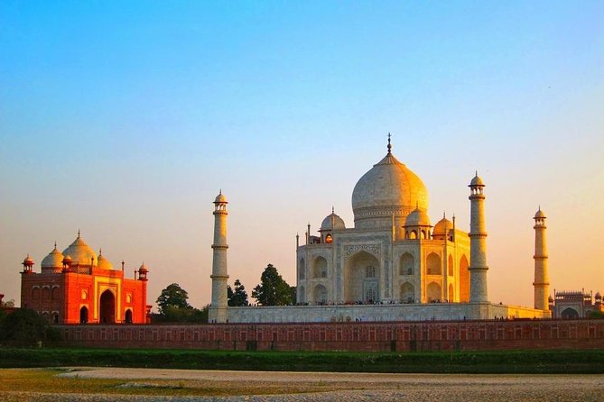 Sunrise Taj Mahal Day Trip from Delhi with Guide & Transfers - Why the 3am departure is worth considering