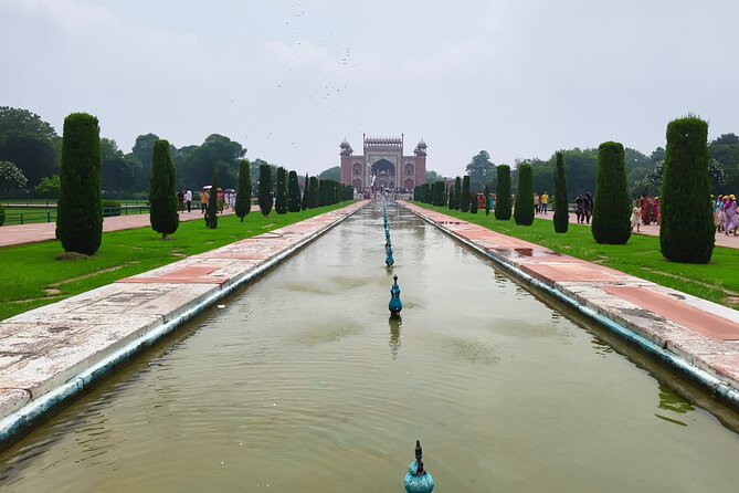 Sunrise Taj Mahal Private Tour from Delhi - A private car changes the feel of the Delhi to Agra trip