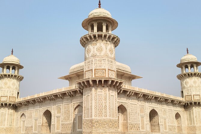 Sunrise Taj Mahal Private Tour from Delhi - Breakfast or lunch, but not part of the fare