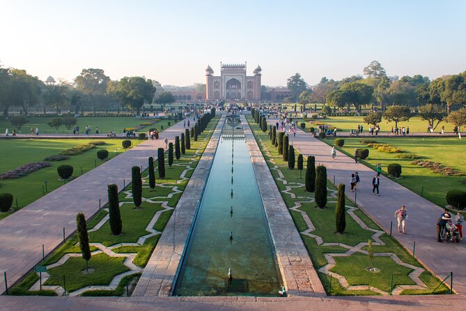 Sunrise Taj Mahal Tour - Private transport and the long return journey