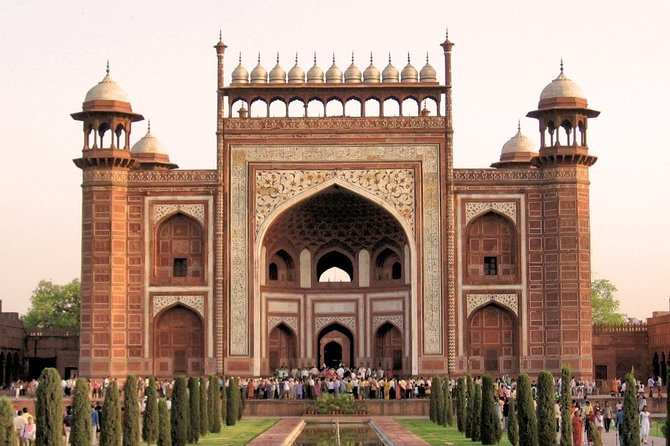 Sunrise Taj Mahal Tour by AC Car From Delhi - Walking through Agra Fort after the Taj