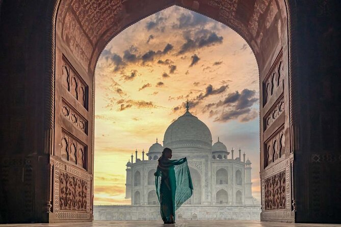 Sunrise Taj Mahal Tour By Car - Breakfast after the marble monument