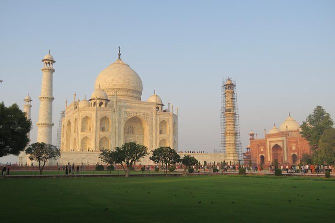 Sunrise Taj Mahal Tour from Delhi with Entrance and Food - The private drive from Delhi to Agra