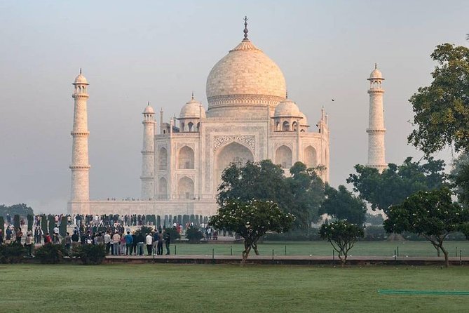 Sunrise Taj Mahal Tour from Delhi With Guide - Seeing the Taj Mahal at first light