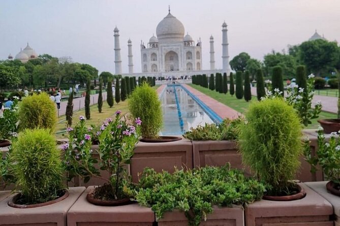Taj Mahal, Agra Fort & Baby Taj Private Day Trip from Delhi - The guide can shape the whole day
