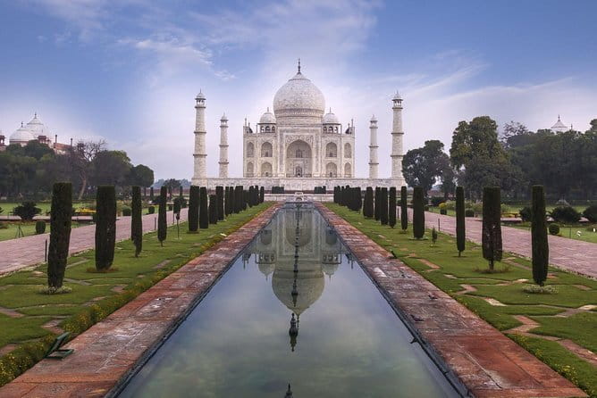 Taj Mahal, Agra Fort, Baby Taj Tour from Delhi by Superfast Train - What the $75 price really covers