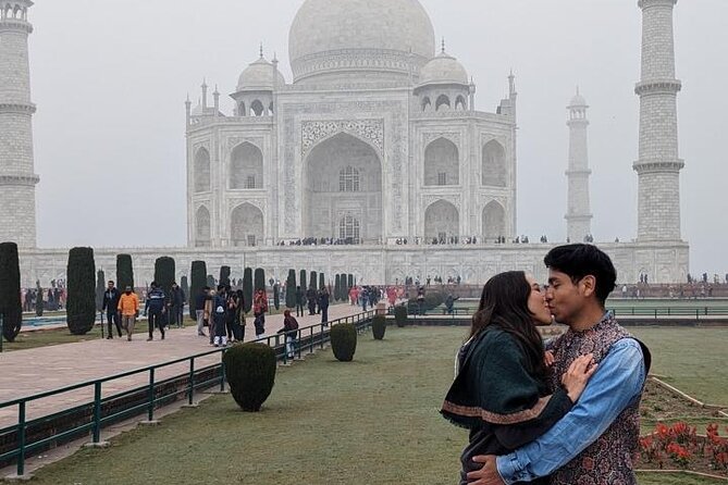 Taj Mahal, Agra Fort & Baby Taj Tour from Delhi with Meal - What to confirm before you book