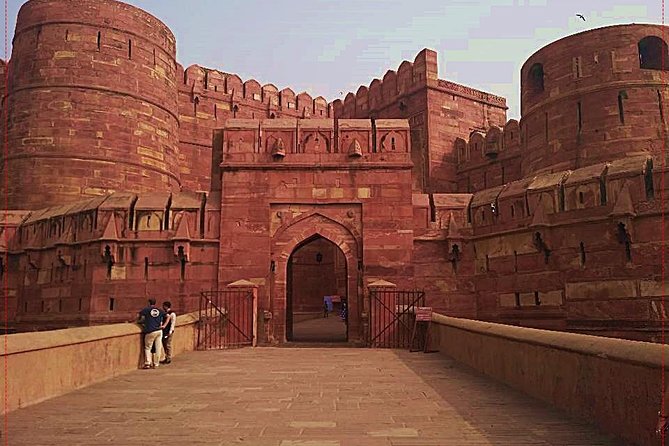 Taj Mahal, Agra Fort, & Fatehpur Sikri Day trip From Delhi by car - Two hours at the Taj Mahal