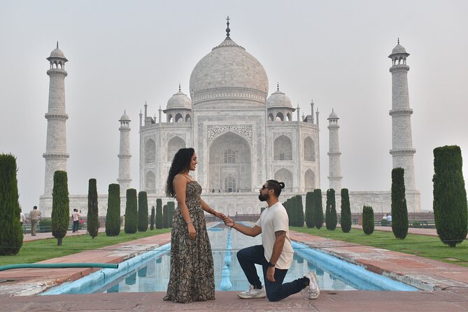 Taj Mahal & Agra Fort Private Day Trip by Car from Delhi - Lunch at Courtyard Agra