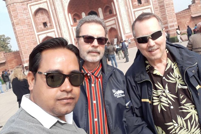 Taj Mahal & Agra Fort tour by Superfast Train Gatimaan Express - Returning to Delhi by train