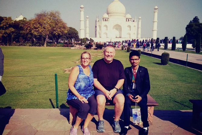 Taj Mahal & Agra Fort Tour with Home Cooked lunch at Locals Home - The long-day tradeoff from Delhi