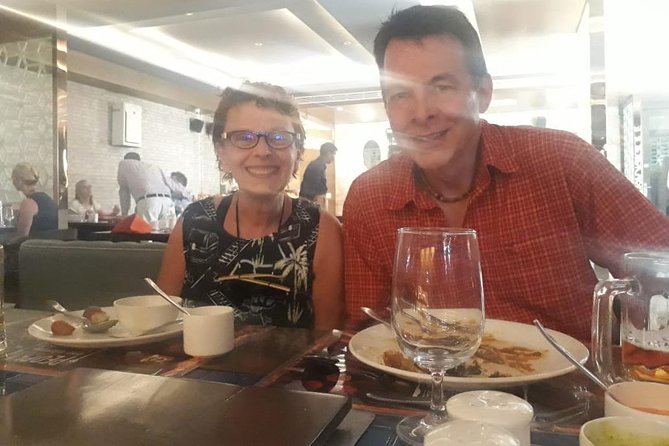 Taj Mahal & Agra Fort Tour with Home Cooked lunch at Locals Home - Seeing the Taj Mahal before the crowds build