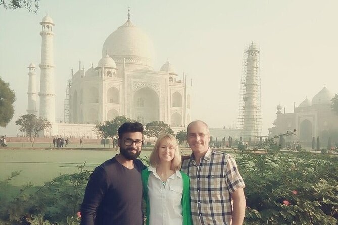Taj Mahal & Agra Private Day Tour from Delhi - All Inclusive - Guide quality, photographs, and shopping stops