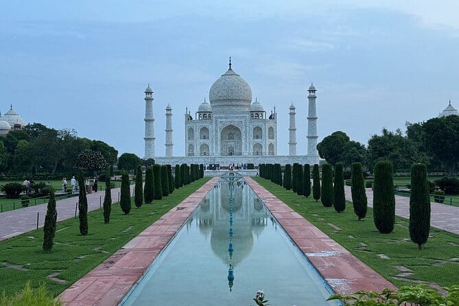 Taj Mahal & Agra Private Day Tour from New Delhi by Car with Meal - What the $10 price really tells you