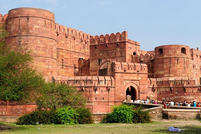 Taj Mahal and Agra Fort Day Trip from Delhi - Food, shopping, and the parts not included
