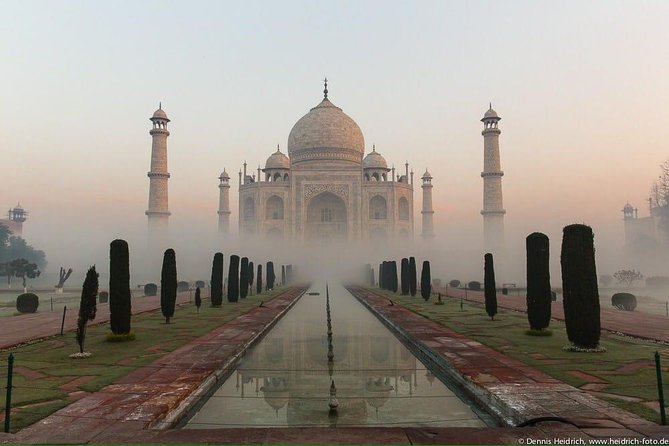 Taj Mahal and Agra Fort tour By Superfast Train from Delhi - Why the express train makes this day possible