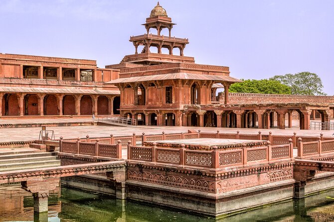 Taj Mahal And Agra Overnight Tour From Delhi By AC Car - Fatehpur Sikri adds a second Mughal capital