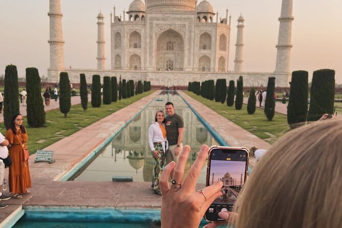 Taj Mahal and Agra Private Day Tour by Car from Delhi - Three hours with the Taj Mahal