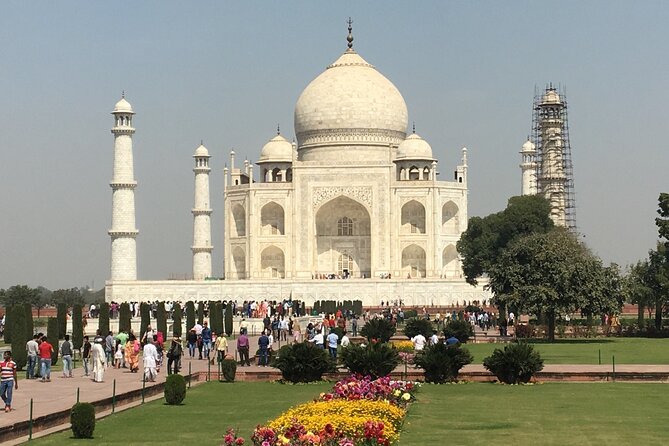 Taj Mahal Day Tour From Delhi By Private Cab -All Inclusive - What the private service includes