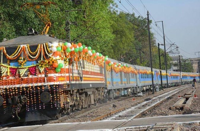 Taj Mahal Day Tour from Delhi by Superfast Train - TOP RATED TOUR - Why the train makes this Delhi day trip work
