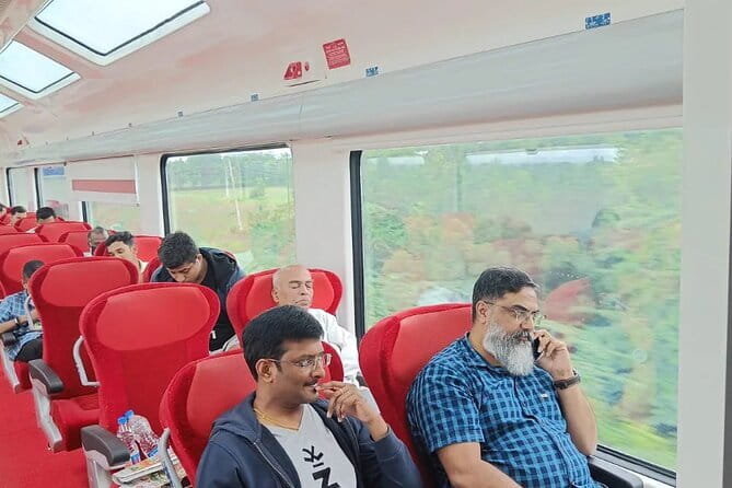 Taj Mahal Day Tour with Akbar Tomb from Delhi by Superfast Train - Agra Fort and the Mughal court