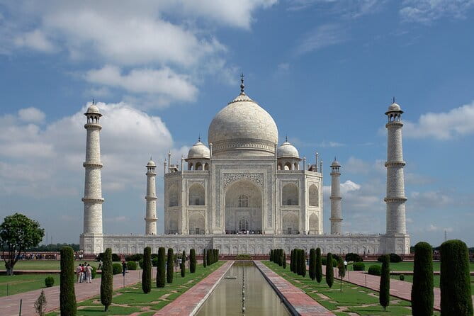Taj Mahal Day Trip from New Delhi Airport - Key points to know before booking