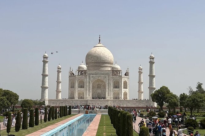 Taj Mahal Overnight Trip From New Delhi - Breakfast, Checkout, and the Road to Fatehpur Sikri