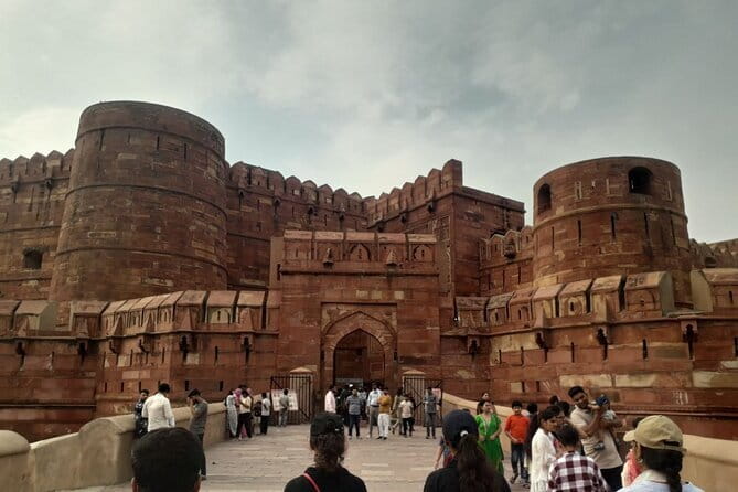 Taj Mahal Private Day Tour From Delhi with Transportation - The Taj Mahal: give it the full three hours