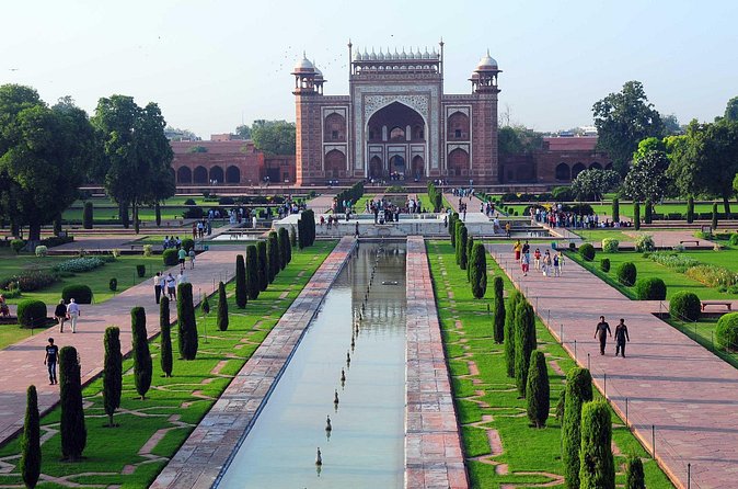 Taj Mahal Private Tour by Gatimaan Express Train - What the $190 price really buys you